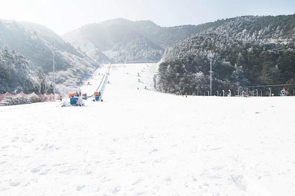 武汉冬天旅游景点排行 这个冬天就滑雪加温泉了